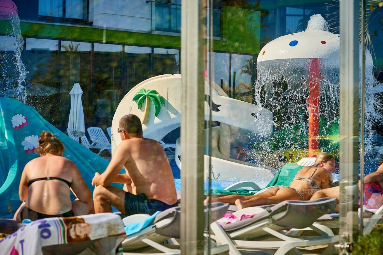 Dava Aparthotel Pool & Spa Mamaia Nord Navodari Exterior photo
