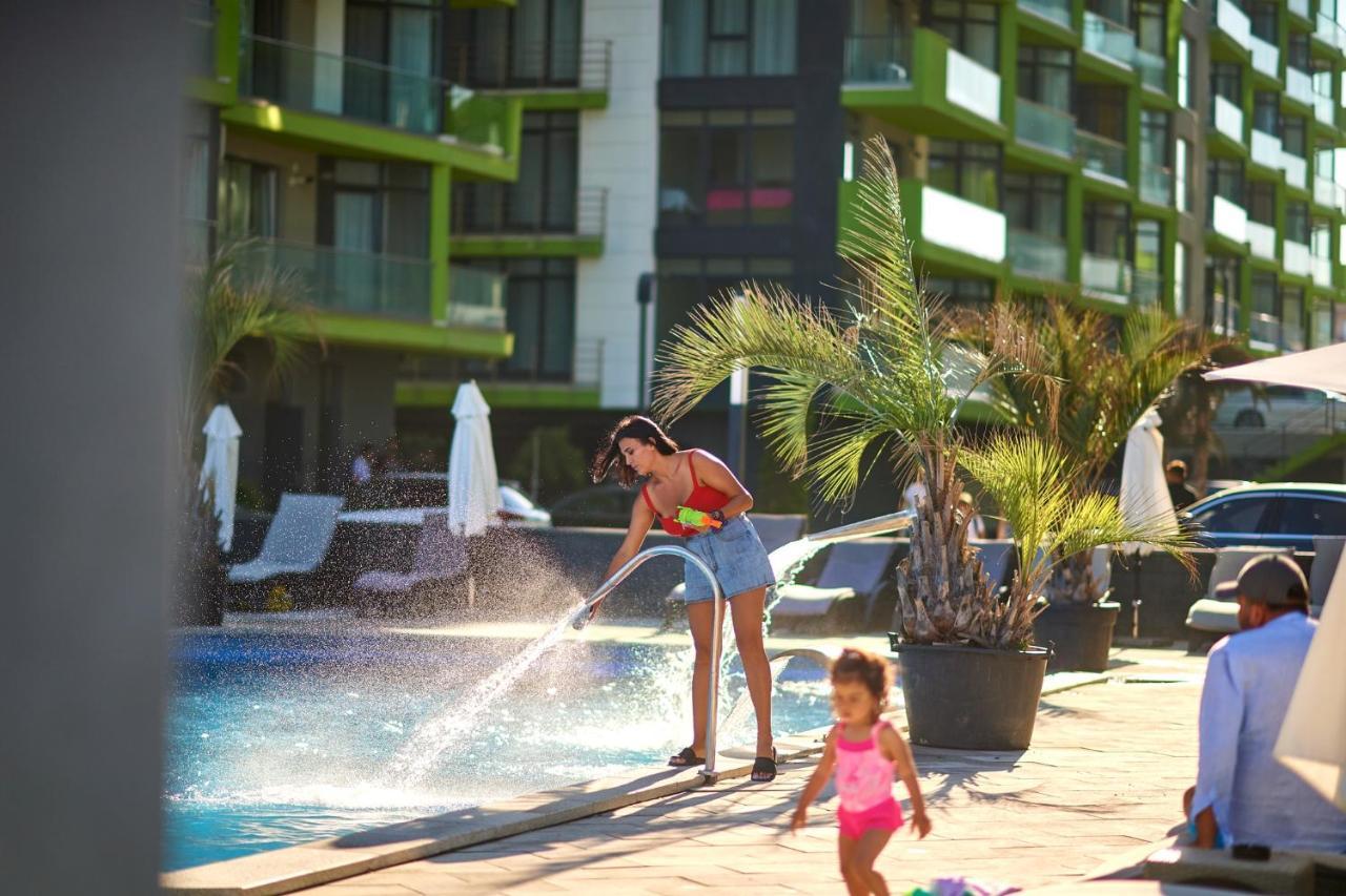 Dava Aparthotel Pool & Spa Mamaia Nord Navodari Exterior photo