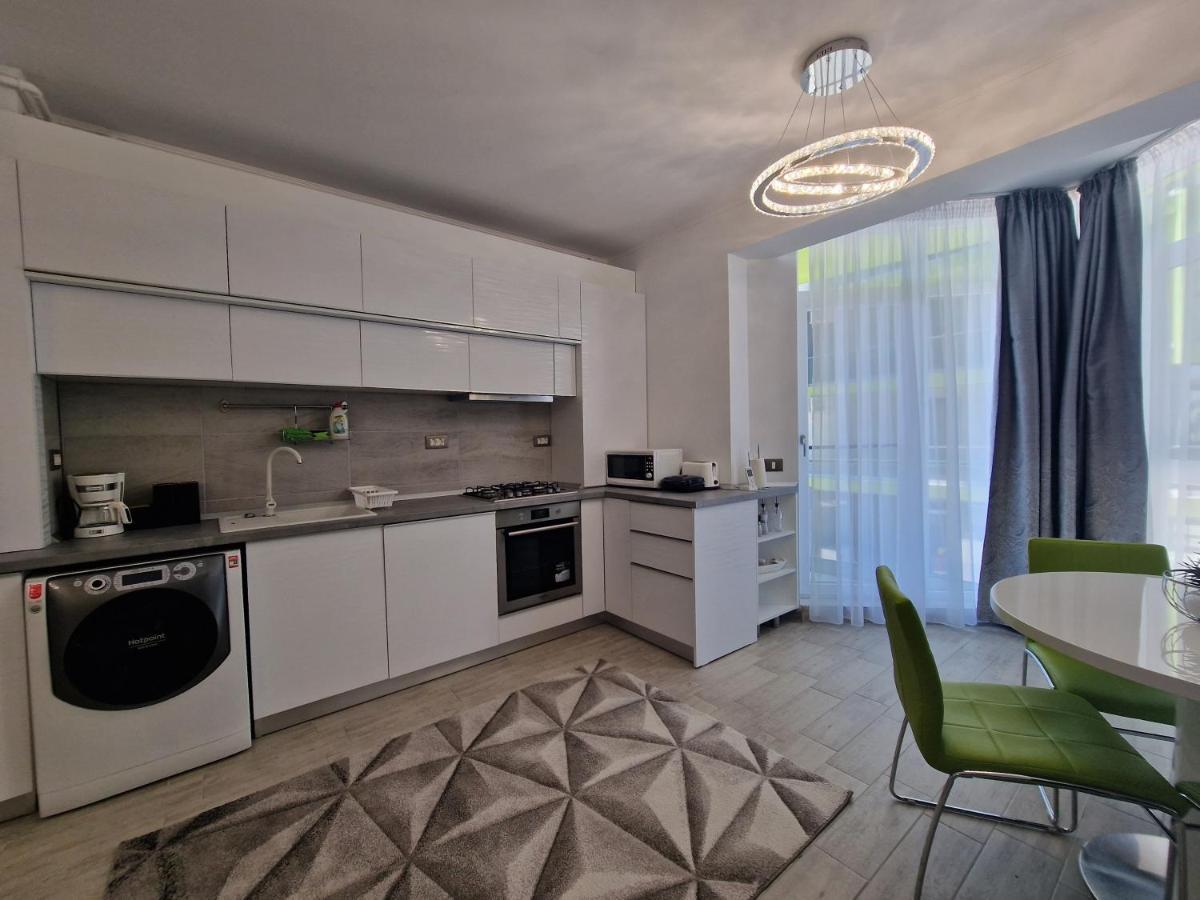 Dava Aparthotel Pool & Spa Mamaia Nord Navodari Exterior photo